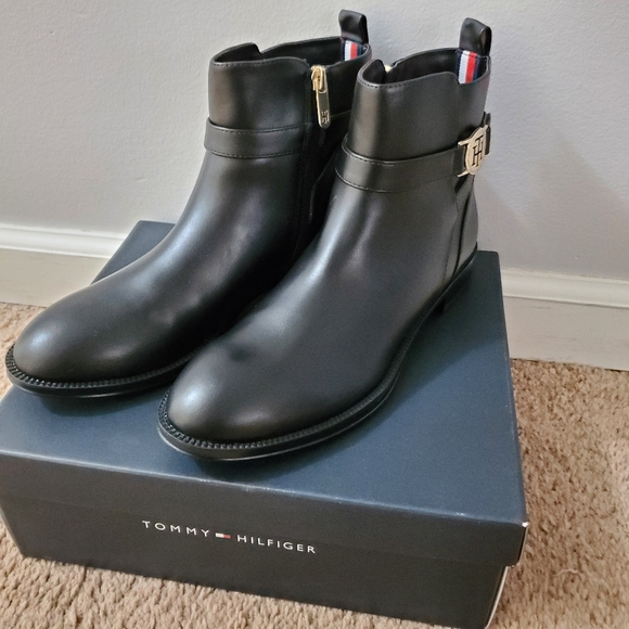 tommy hilfiger black ankle boots